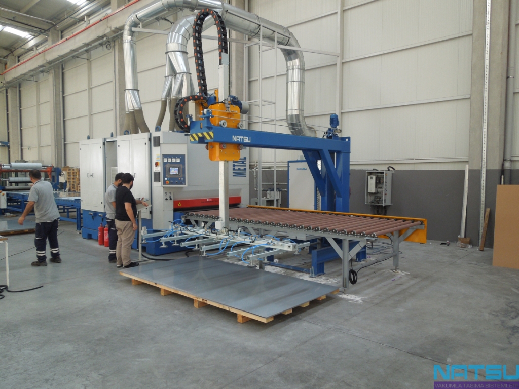 Sheet metal automatic vacuum installation businesses are the most important benefits of the reduction of labor costs, and a reduced risk of work accidents like scratches from moving on the surface of the product to prevent unwanted situations